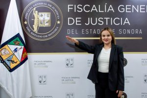 El Fiscal General de Justicia del Estado de Sonora, Gustavo Rómulo Salas Chávez, tomó protesta a María Fernanda Gámez Hernández como nueva Fiscal de Delitos Electorales en la entidad, luego de cumplir con los requisitos establecidos en la Constitución local y ser aprobada por el Congreso del Estado para asumir esta responsabilidad.