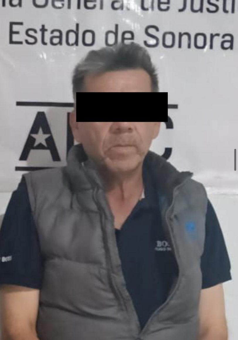 La Fiscalía General de Justicia del Estado de Sonora (FGJES) obtuvo la vinculación a proceso de Jesús Adán “N”, de 58 años, por su probable responsabilidad en el delito de abuso sexual agravado reiterado cometido en perjuicio de una menor de edad, en hechos registrados en la localidad de Paredón Colorado, municipio de Benito Juárez.